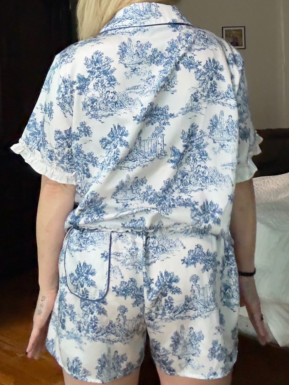 Peach Love California Blue and Cream Floral Short Pajama Set - Picture 2 of 6